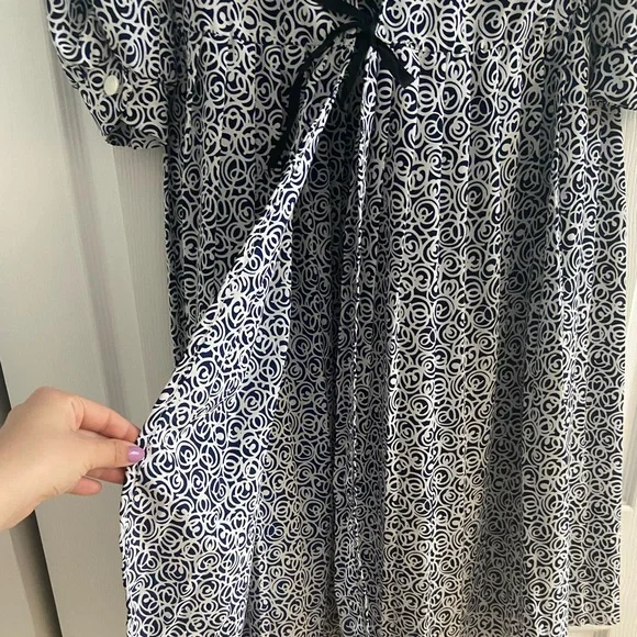 Vintage blue and white dress size medium - Picture 8 of 8